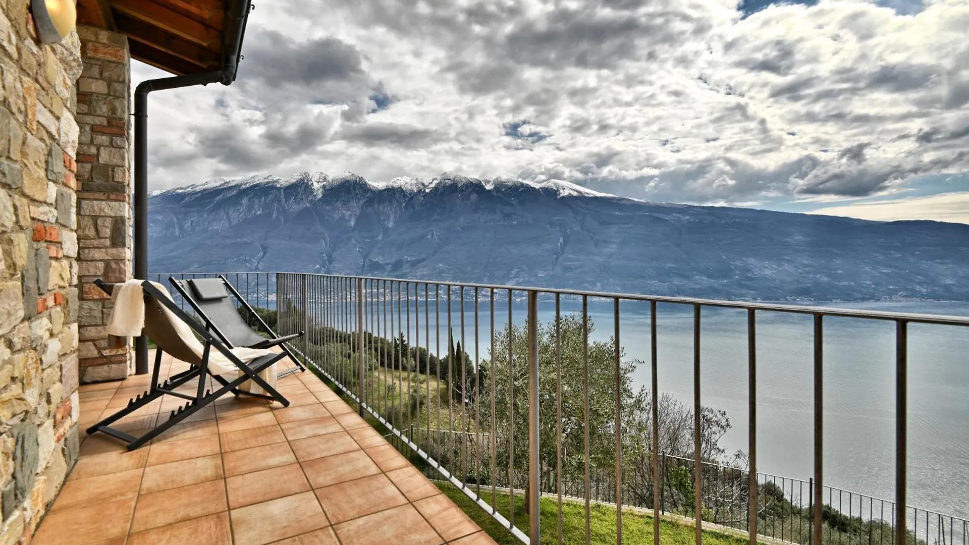 Casa Azzurro Lago - Theater Home Oldesio